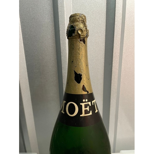 53 - Vintage 1964 Moet Chandon Dry Imperial Jeroboam 3L Empty Display Advertisement Bottle
55cm Tall