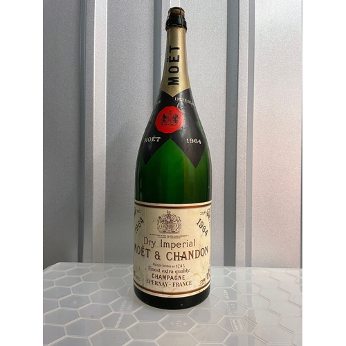 53 - Vintage 1964 Moet Chandon Dry Imperial Jeroboam 3L Empty Display Advertisement Bottle
55cm Tall