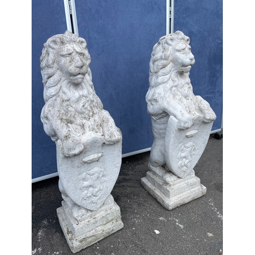 304 - Two Heavy Stone Lion Shield Garden Ornaments - 82cm x 30cm x 26cm