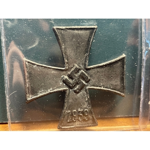 132 - German WW2 1935-45 Iron Cross + Destroyers War Badge Kreisgmarine War