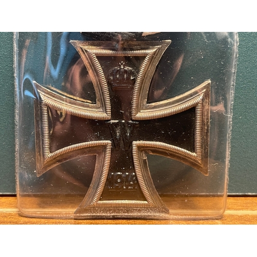 137 - German WW1 Iron Cross 2nd Class Medal