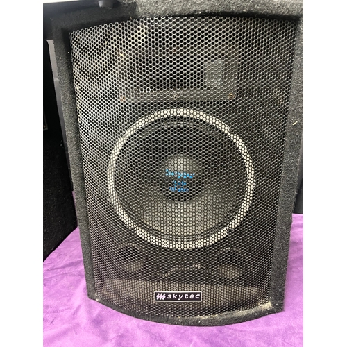 7 - Skytec Speakers + Tec 6300 Amp