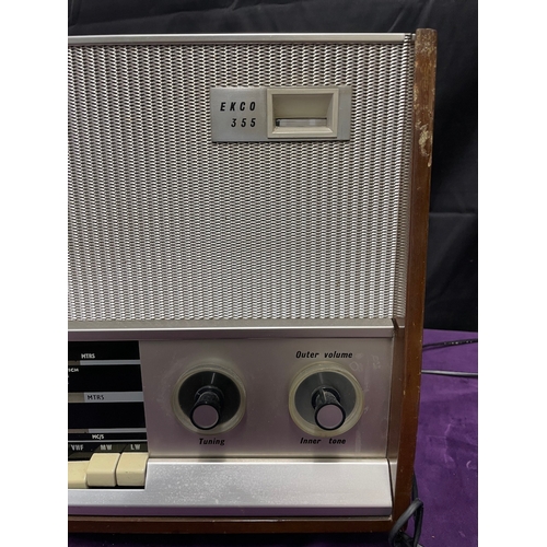 24 - Ekco A355 Valve Radio