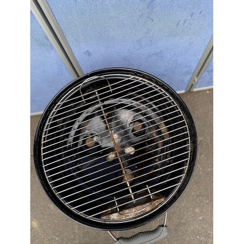 221 - Weber compact kettle charcoal barbeque