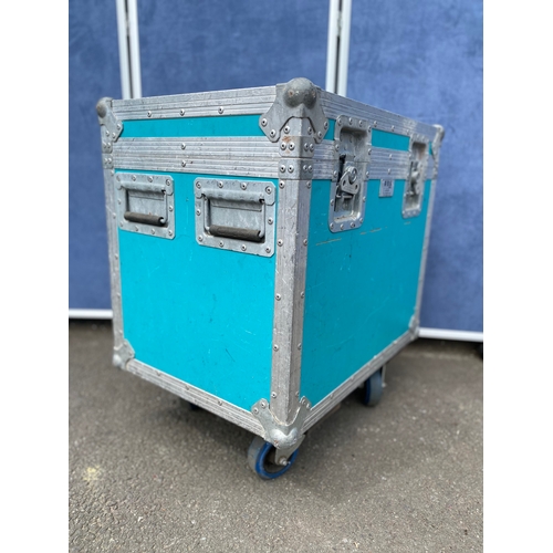 223 - ABS flight case on wheels 

Dimensions - 24