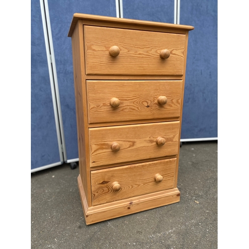 233 - Westbury 4 drawer narrow pine chest.

Dimensions - 24