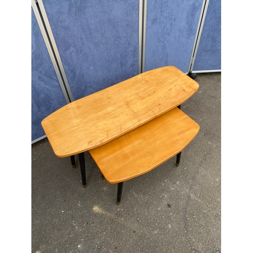 254 - A pair of mid century Modern/Retro coffee/side tables.

Please see images for dimensions.