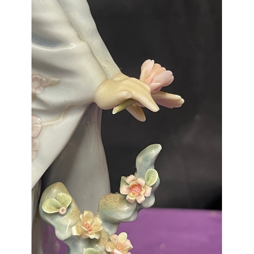 60 - Three vintage c1970/80's Lladro Japanese Ceramic Figures inc Madame Butterfly, Japanese Timid Girl  ... 