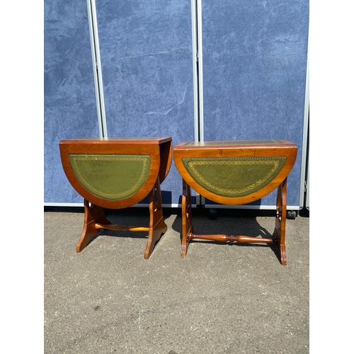 287 - A pair of small Vintage inlaid green leather drop leaf coffee/side tables

See images for dimensions... 