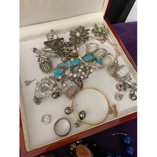 91 - Large quantity of vintage costume jewellery with some 925 silver