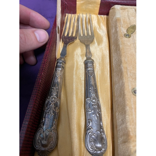 101 - Part set of Sterling Silver Handled Cutlery