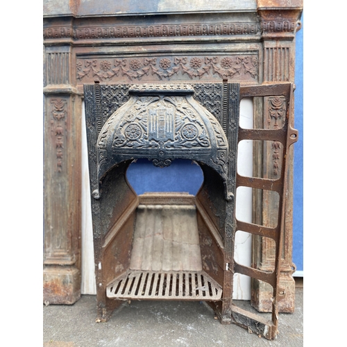 413 - Vintage cast iron fireplace set up.

Dimensions of Fire surround in images for reference.