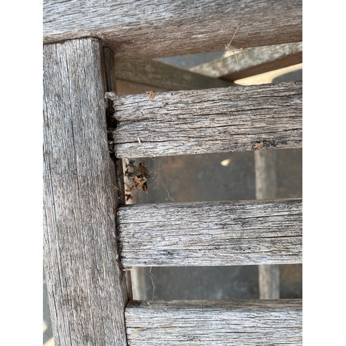 461 - Octagonal garden table and two chairs