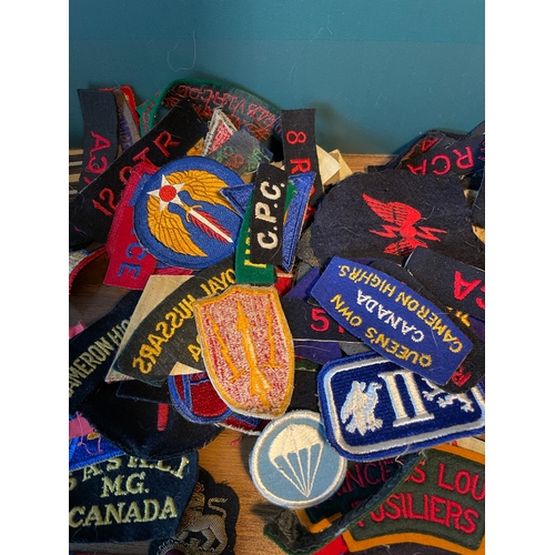 111 - Quantity of British & American Military / Army / Naval / Airborne Patches / Insignias approx 80-100 ... 