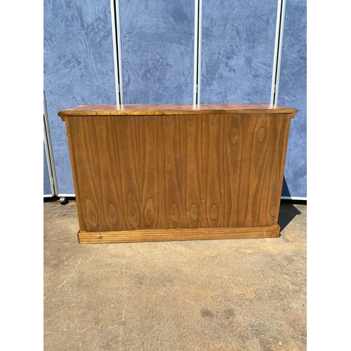 468 - Burr Walnut Sideboard

Dimensions - 54