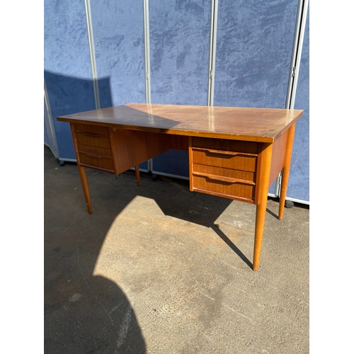 475 - A lovely mid century Scandinavian style desk 

Dimensions - 54