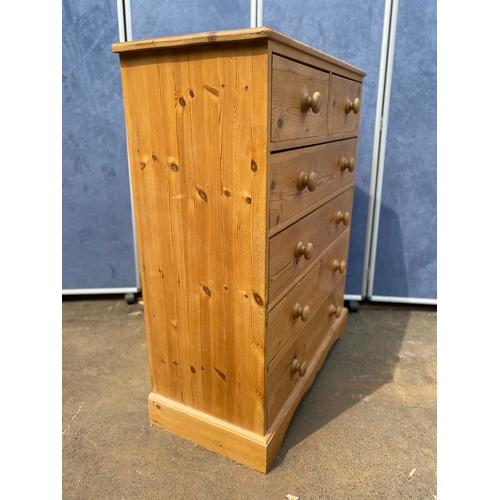 493 - Lovely two over four pine chest of drawers 

Dimensions - 36