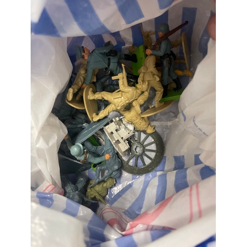 204 - Quantity of plastic military soldiers + die cast military vehicles including Dinky Toys