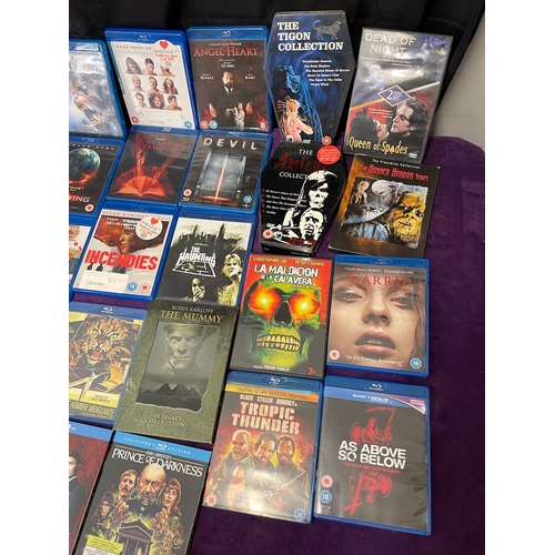 208 - Large quantity of Thriller / horror BluRay DVD'S