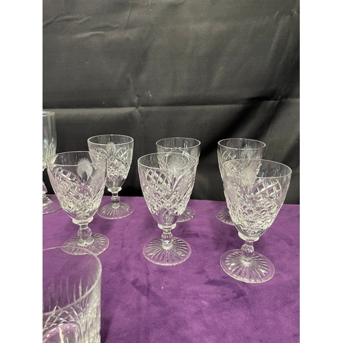 189 - Quantity of good quality cut crystal glasses