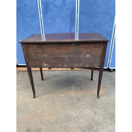 187 - Antique mahogany desk 

Dimensions - 36