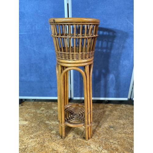 224 - Cane plant stand 11.5