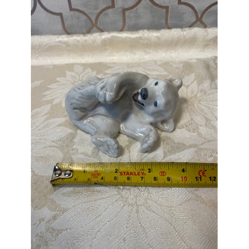 5 - Vintage 1959 Royal Copenhagen 729 Lying Polar Bear - 10cm