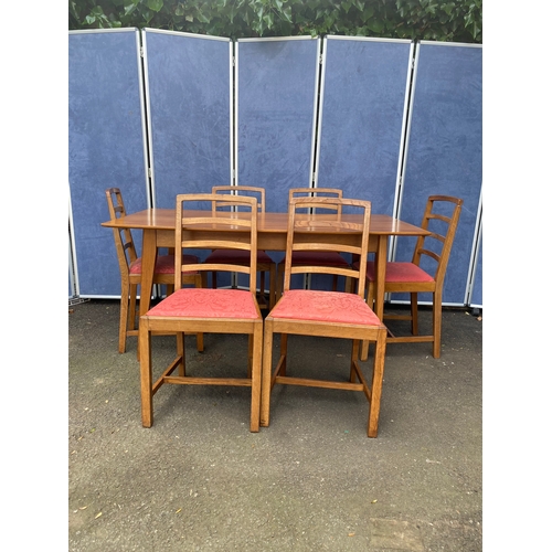 244 - Lovely vintage table and six chairs. 

Dimension of table - 60