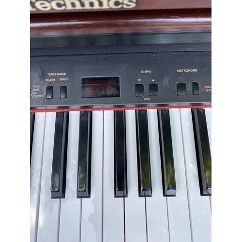 250 - Technics electric piano.

Dimensions - 54