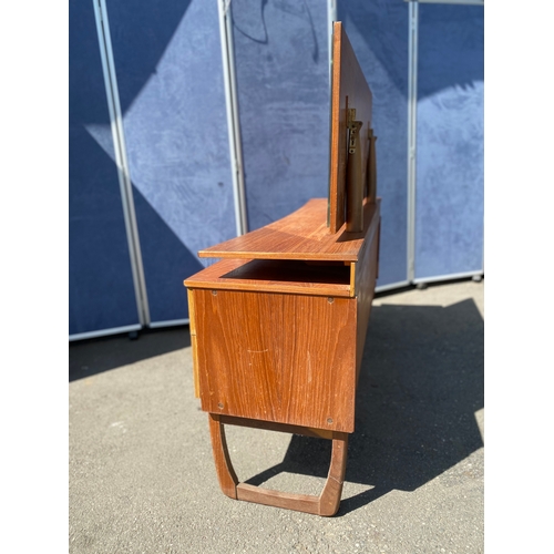 260 - Mid century Albro furniture dressing table. 

Dimensions - 57