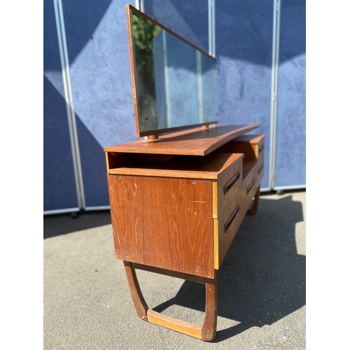 260 - Mid century Albro furniture dressing table. 

Dimensions - 57