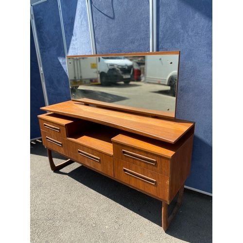 260 - Mid century Albro furniture dressing table. 

Dimensions - 57