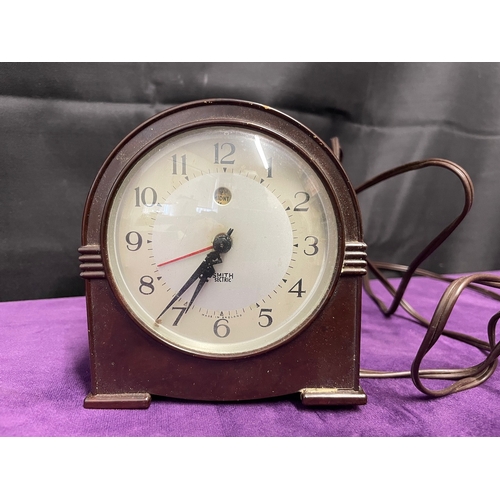 25 - Lot of two smiths electric mantle clocks