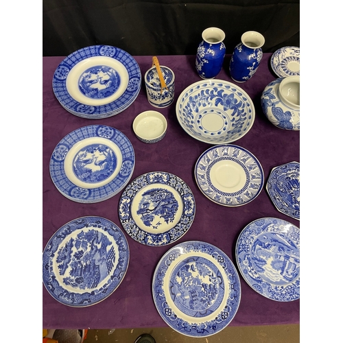 36 - Quantity of antique / vintage blue and white ceramics / decorative plates