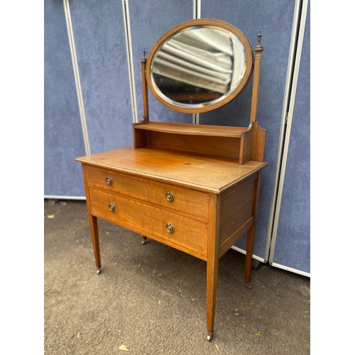 315 - Lovely Antique dressing table.

See images for dimensions