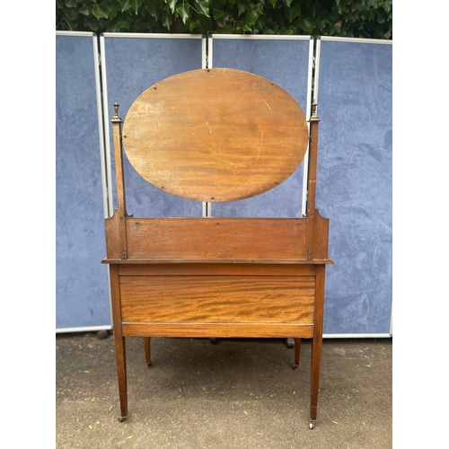 315 - Lovely Antique dressing table.

See images for dimensions