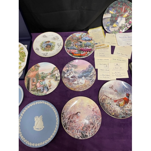 54 - Quantity of Wedgwood Limited edition plates, Wedgwood Cameo Dishes + Royal Worcester Platter + COA