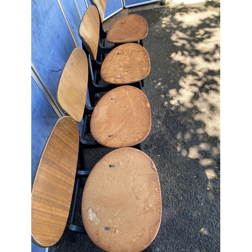 393 - A lovely mid century G-Plan table and four chairs.

See images for dimensions of table.