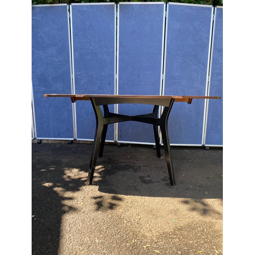 393 - A lovely mid century G-Plan table and four chairs.

See images for dimensions of table.