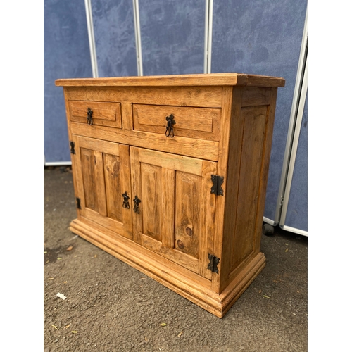 403 - Rustic pine cabinet/sideboard. 

Dimensions - 37.5