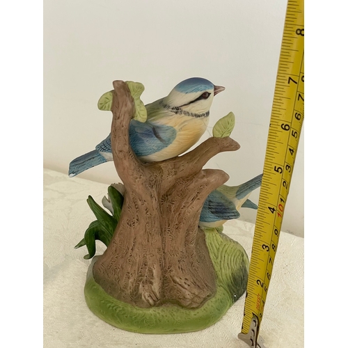 70 - Poole Pottery Bird on Pot + Alfretto Porcelain Birds on branch (chip to tail)