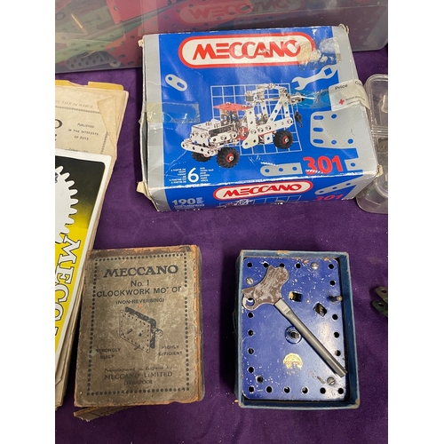 72 - Quantity of vintage Meccano