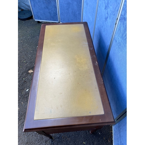 415 - Vintage desk with two drawers and leather top inlaid 

Dimensions - 45