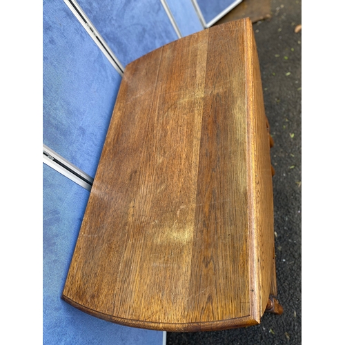 419 - Barley twist drop leaf table. 

Please see images for dimensions.