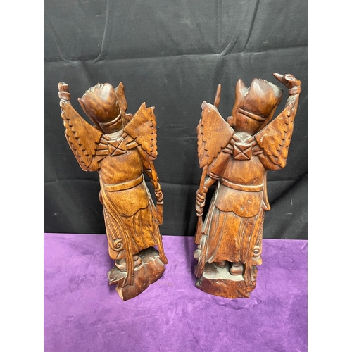 82 - Two Asian Craved wood statues - 40cm