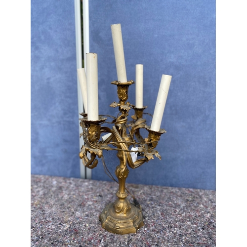 424 - Brass Candelabra style table lamp.