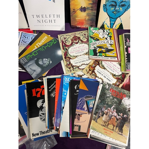 91 - Large quantity of vintage 1960's-1980's theatre programmes of various plays / theatres - Direct from... 