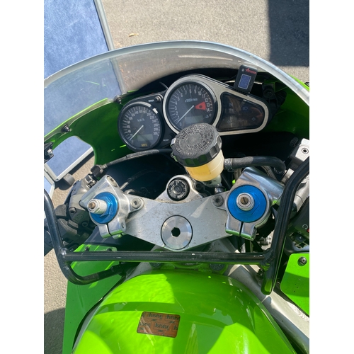 90 - Kawasaki Ninja Motorbike