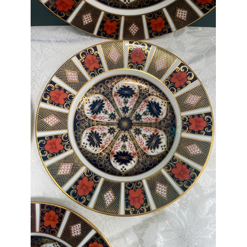 1 - Five Royal Crown Derby Imari Pattern Plates 1128 c1970's