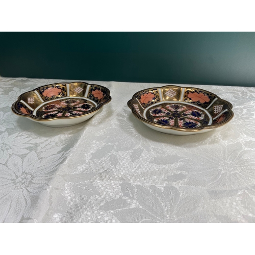 6 - A Pair of c1912 Royal Crown Derby Imari Pattern Plates